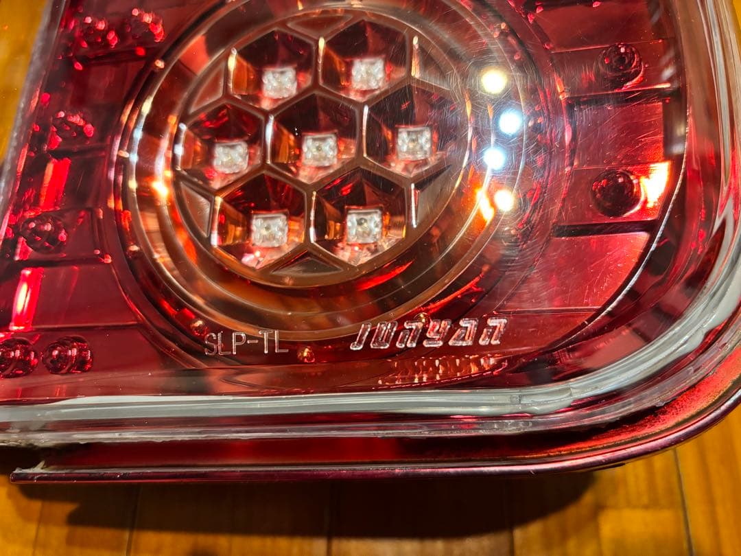 a*i様 ラパンSS HE21S LEDテール レッド