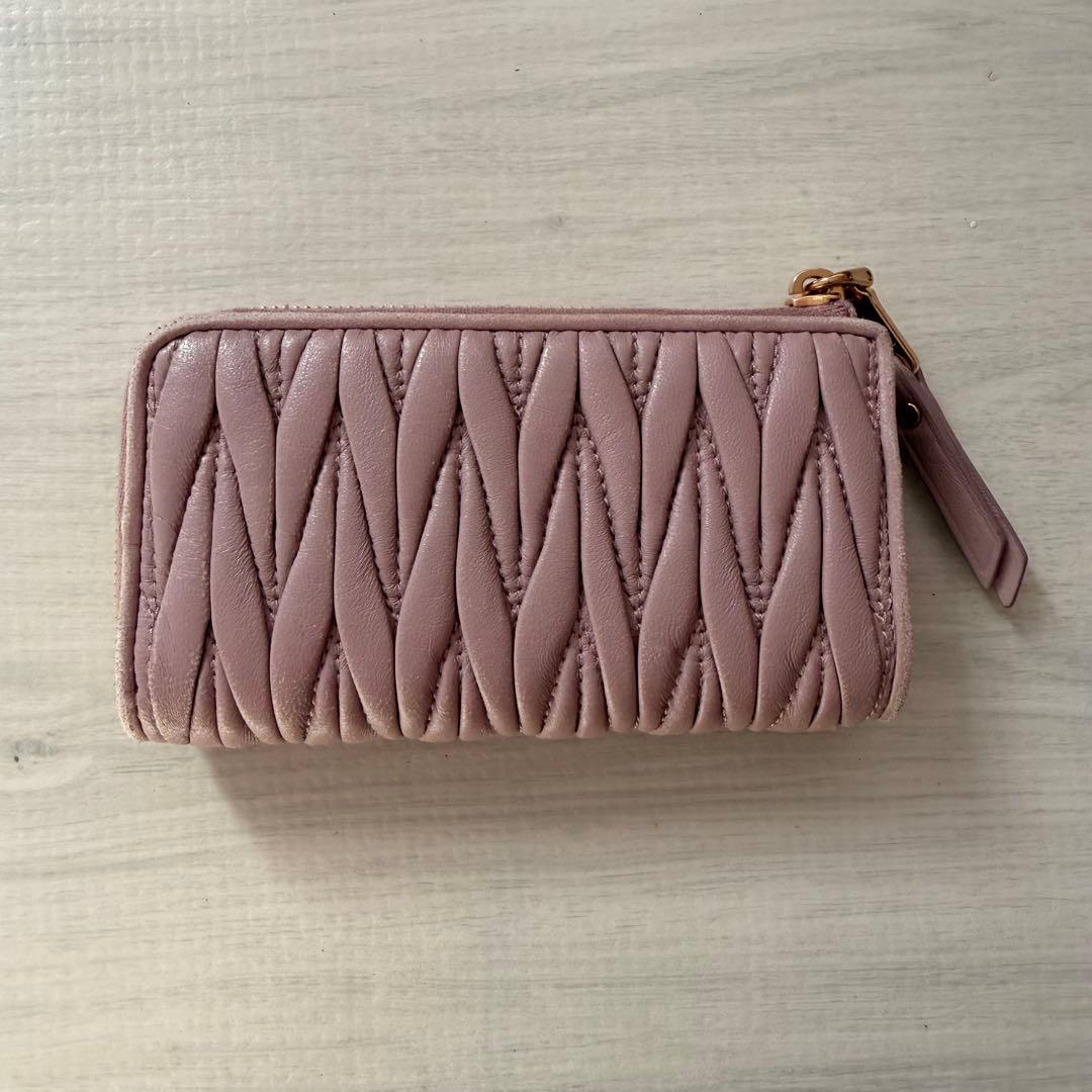 MIU MIU ミュウミュウ マテラッセ キーケース付きケース