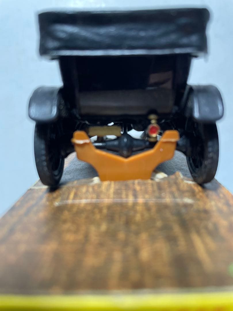 ミニカー Corgi Classics 1915 Ford Model T