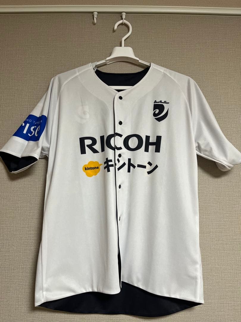 ブラックラムズ東京　リバーシブルベースボールシャツ