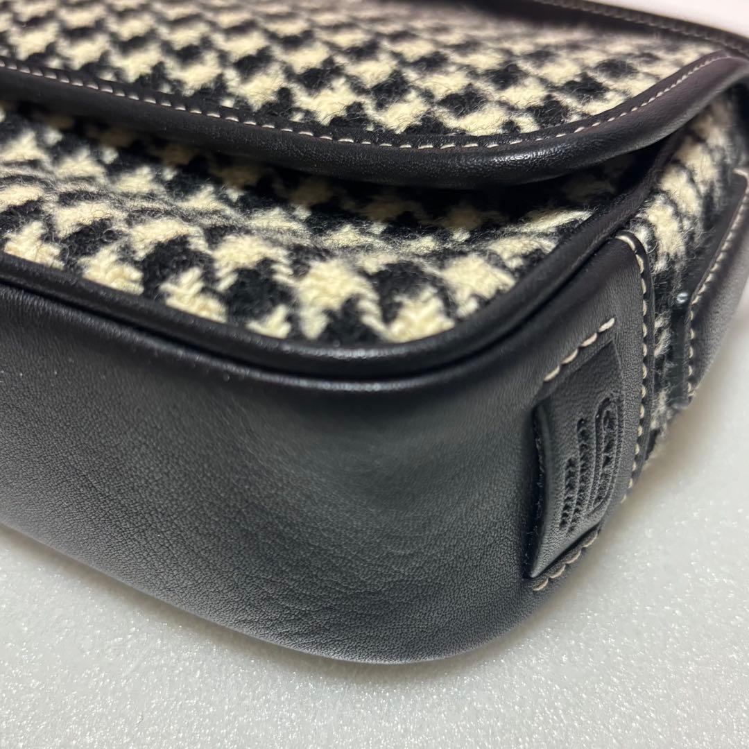 COACH オールドコーチ 白x黒 千鳥格子柄 ミニハンドバッグ肩掛け 8901