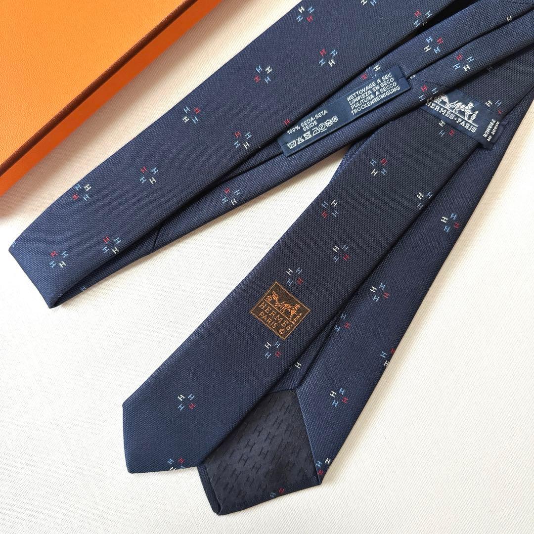 エルメス ネクタイ《ペタル》 新品 未使用