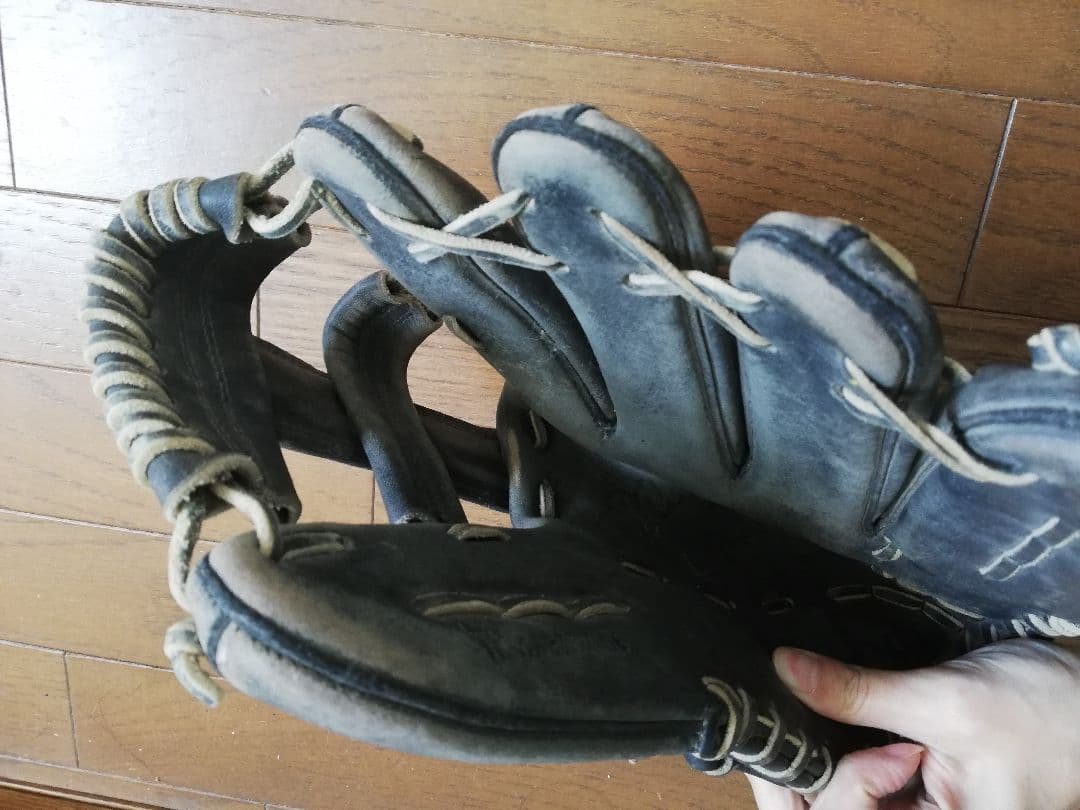 値下げMizuno Lite Flex 硬式グローブ2個セット ボール5個付き