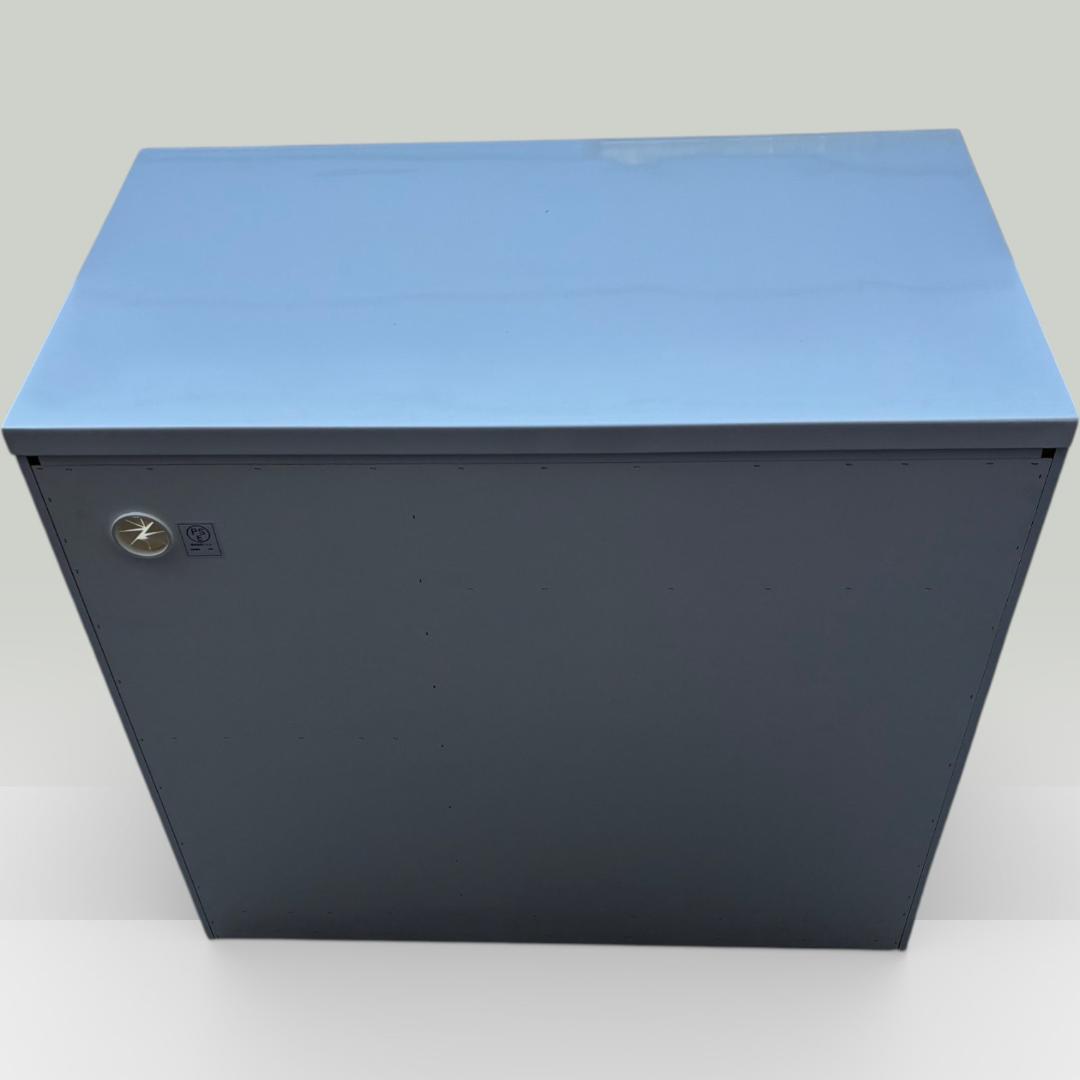 美品　ニトリ レンジ台　キッチンボード