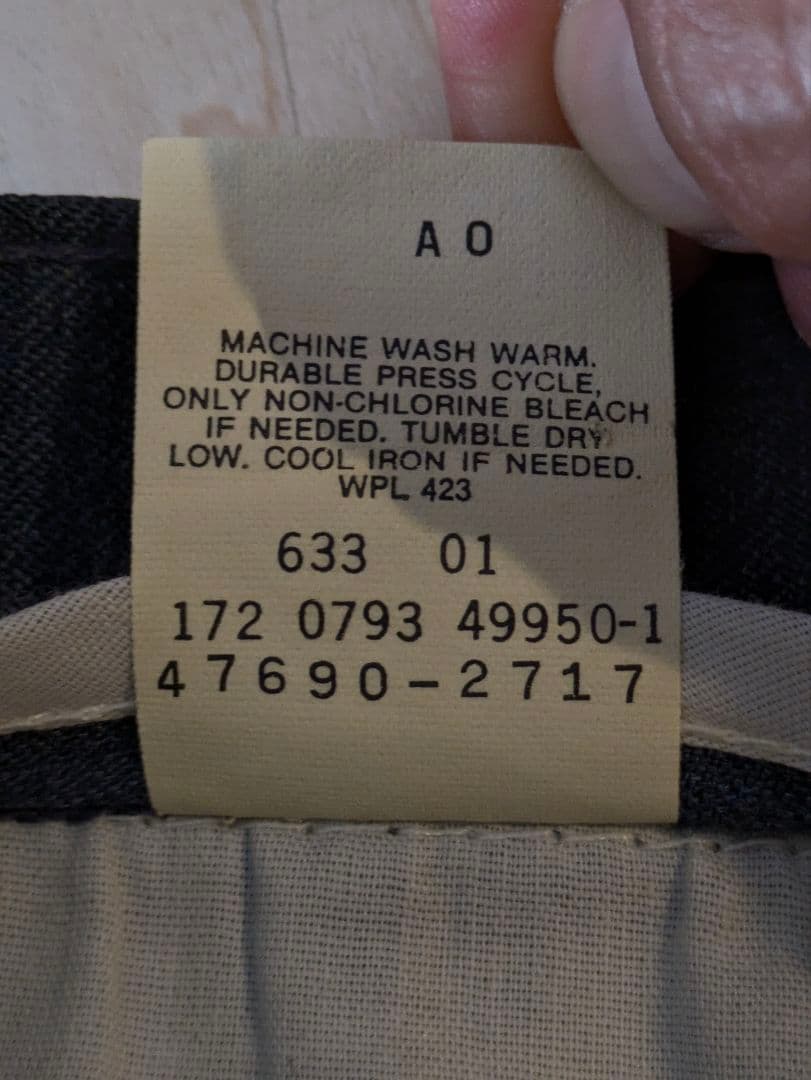 美品 LEVI'S ACTION SLACKS ダークグレー スラックス