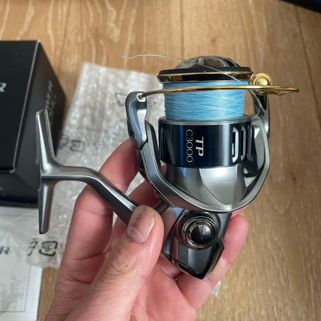 SHIMANO TWIN POWER C3000HG スピニングリール