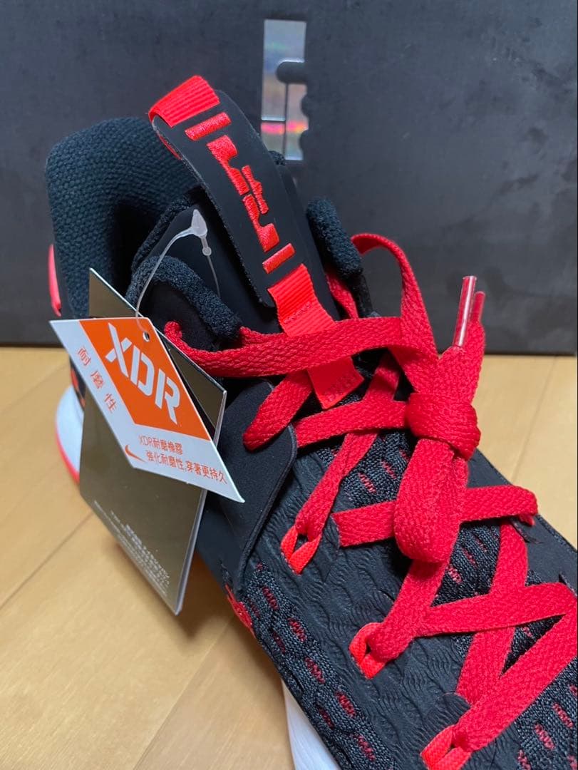 NIKE スニーカー