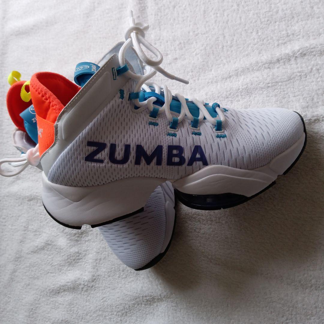 その他 ZUMBA AIR STOMP FUNK 20-WHITE 7.5