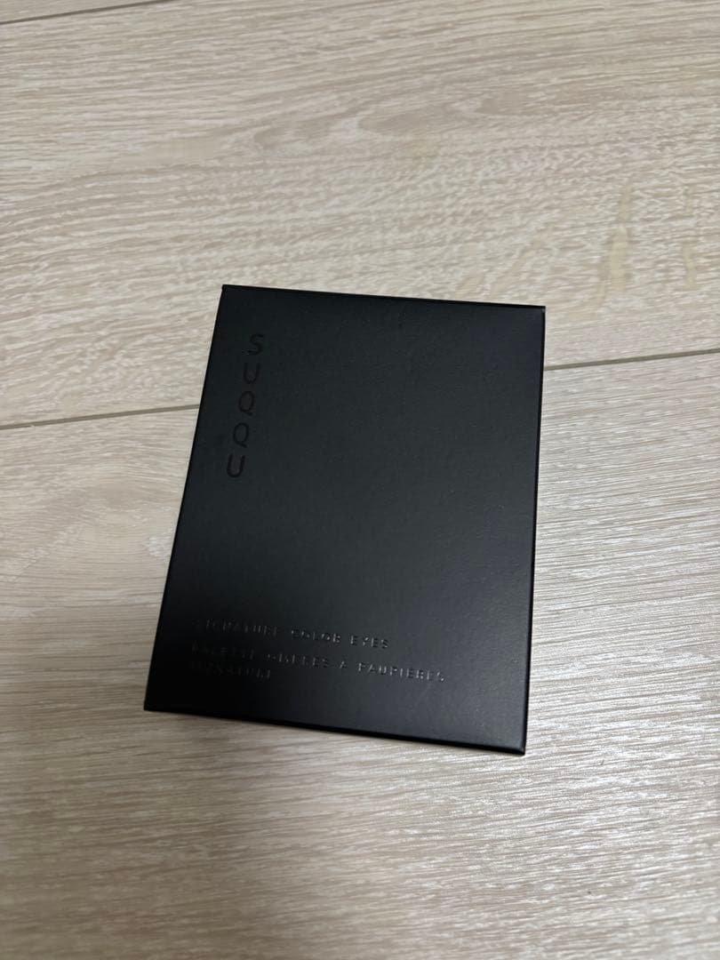 SUQQU シグネチャー カラー アイシャドウ 15 凛覗