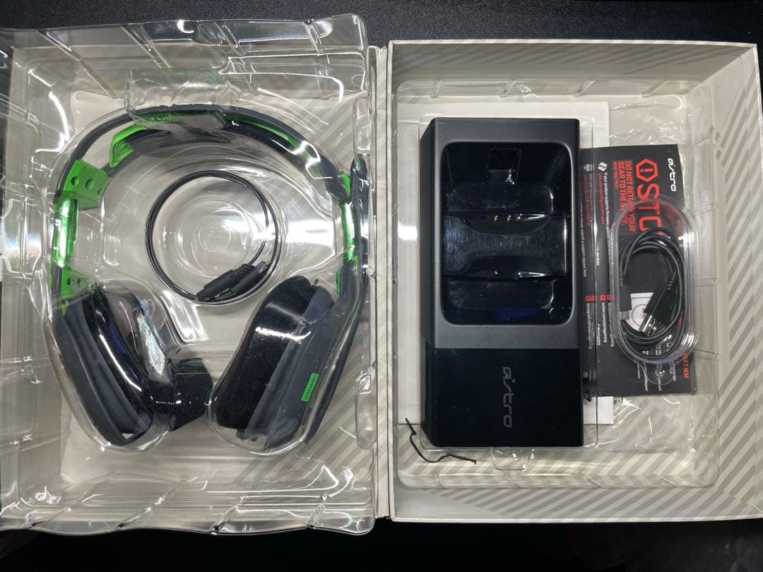 ASTRO A50 ワイアレスゲーミングヘッドセット