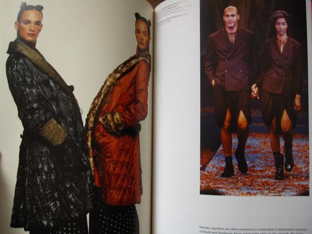 MEN IN SKIRTS　Andrew Bolton　男のスカート