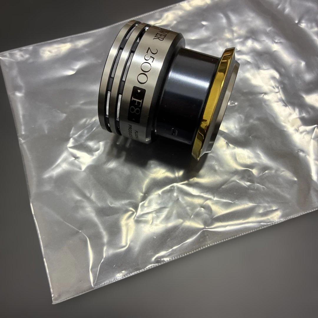 ツインパワー　2500 スプール