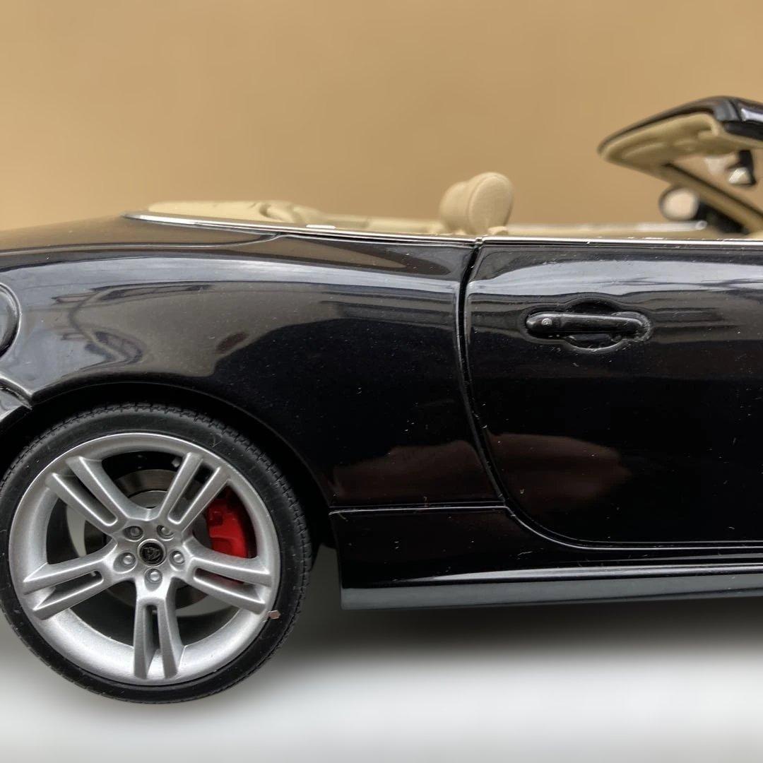 専用　オートアートジャガー XK コンバーチブル 1/18