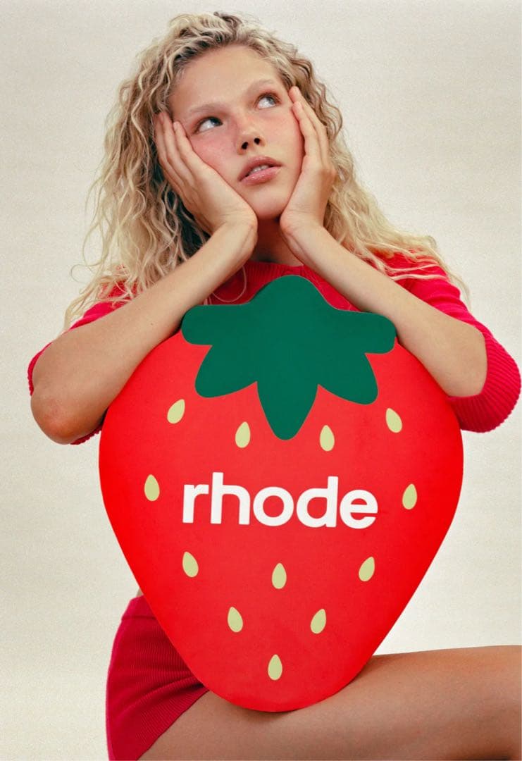 リップグロス rhodePEPTIDE LIPTREATMENTstrawberryglaze
