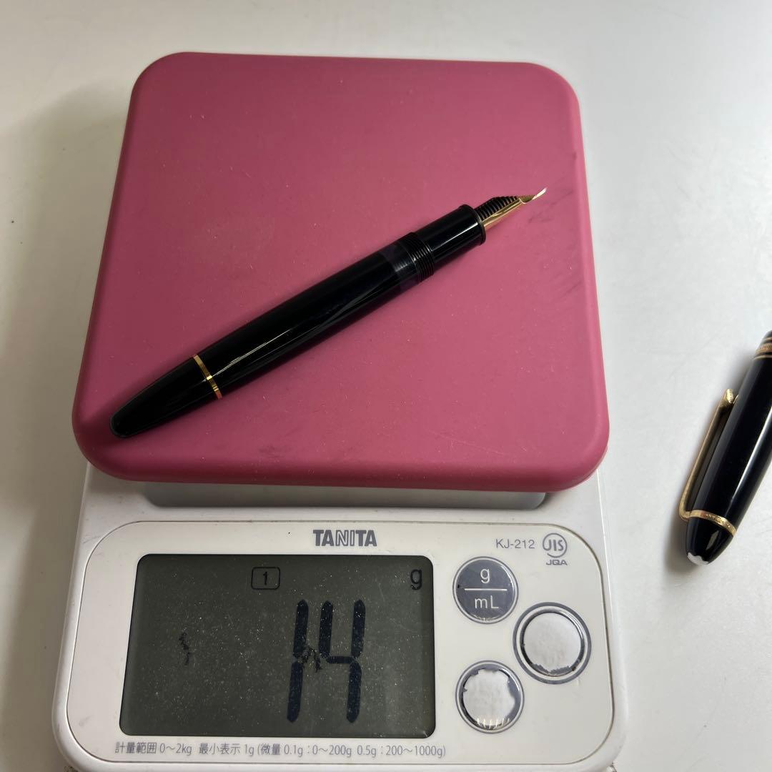 MONTBLANC 4810 14C 585刻印万年筆　東Y8-0218☆2F