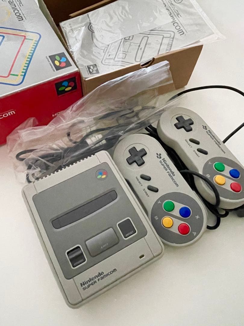 【美品】Nintendo ニンテンドウクラシックミニ　スーパーファミコン