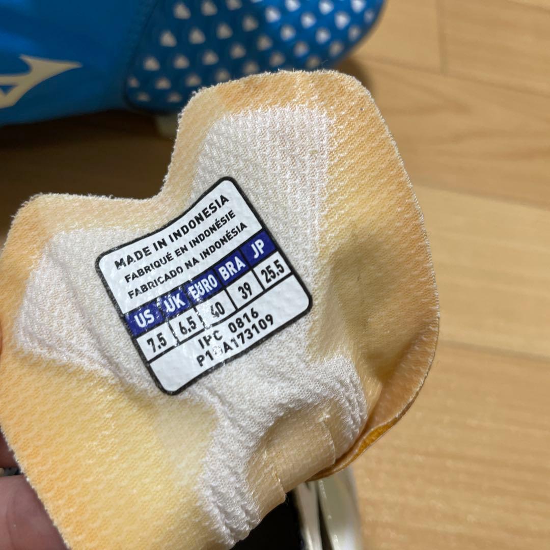 新品未使用 激レア ミズノ ウェーブイグニタス4 MD 廃盤 スパイク サッカー