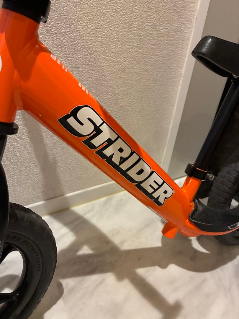 ストライダースポーツモデル　オレンジ