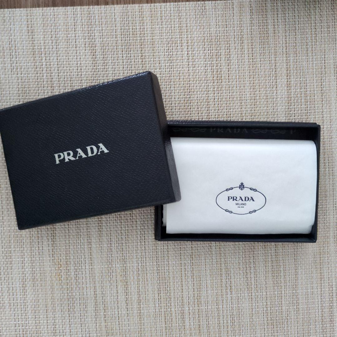 専用品✩PRADA ブラックレザー キーケース