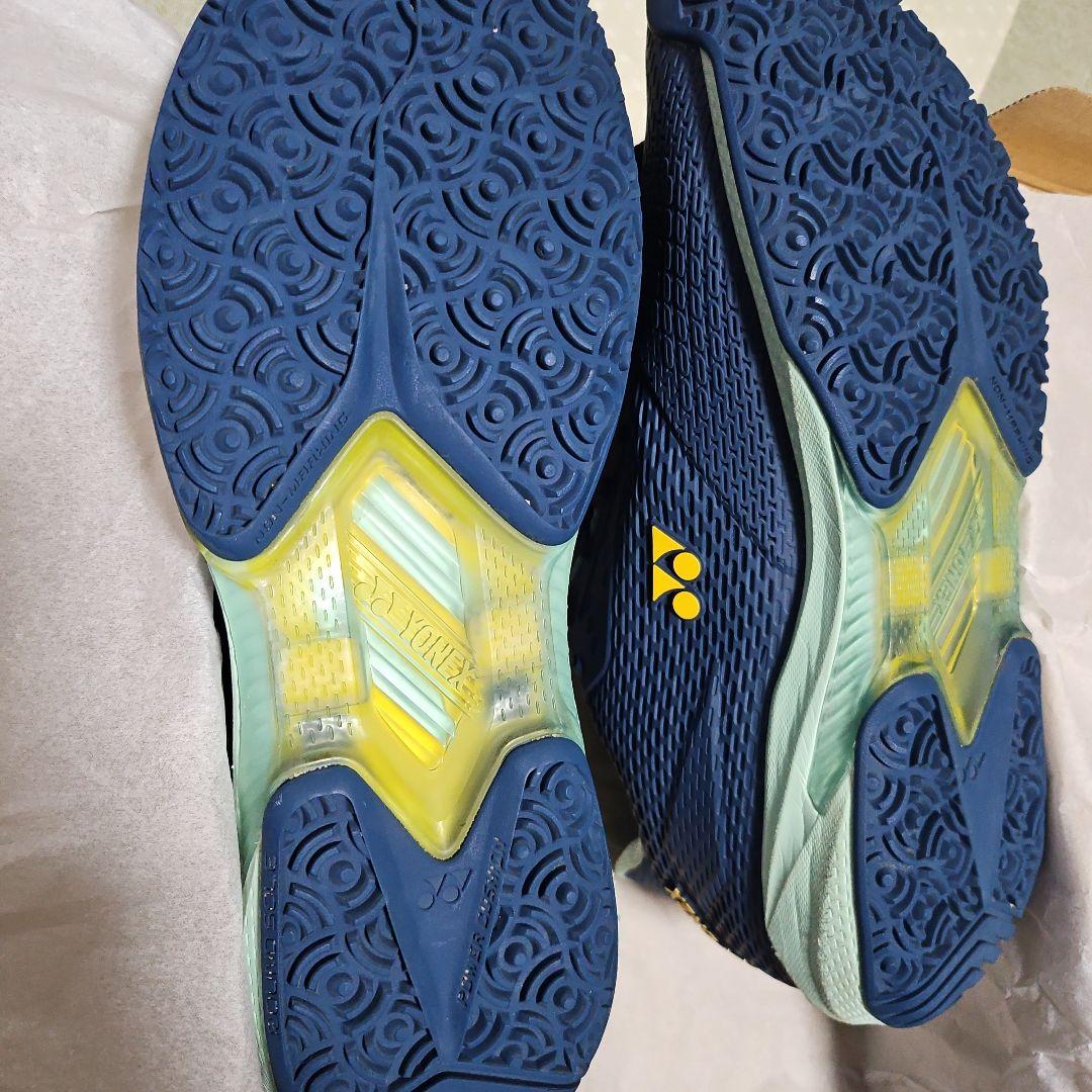 YONEX パワークッションアドアクセル　メンGC 27cm