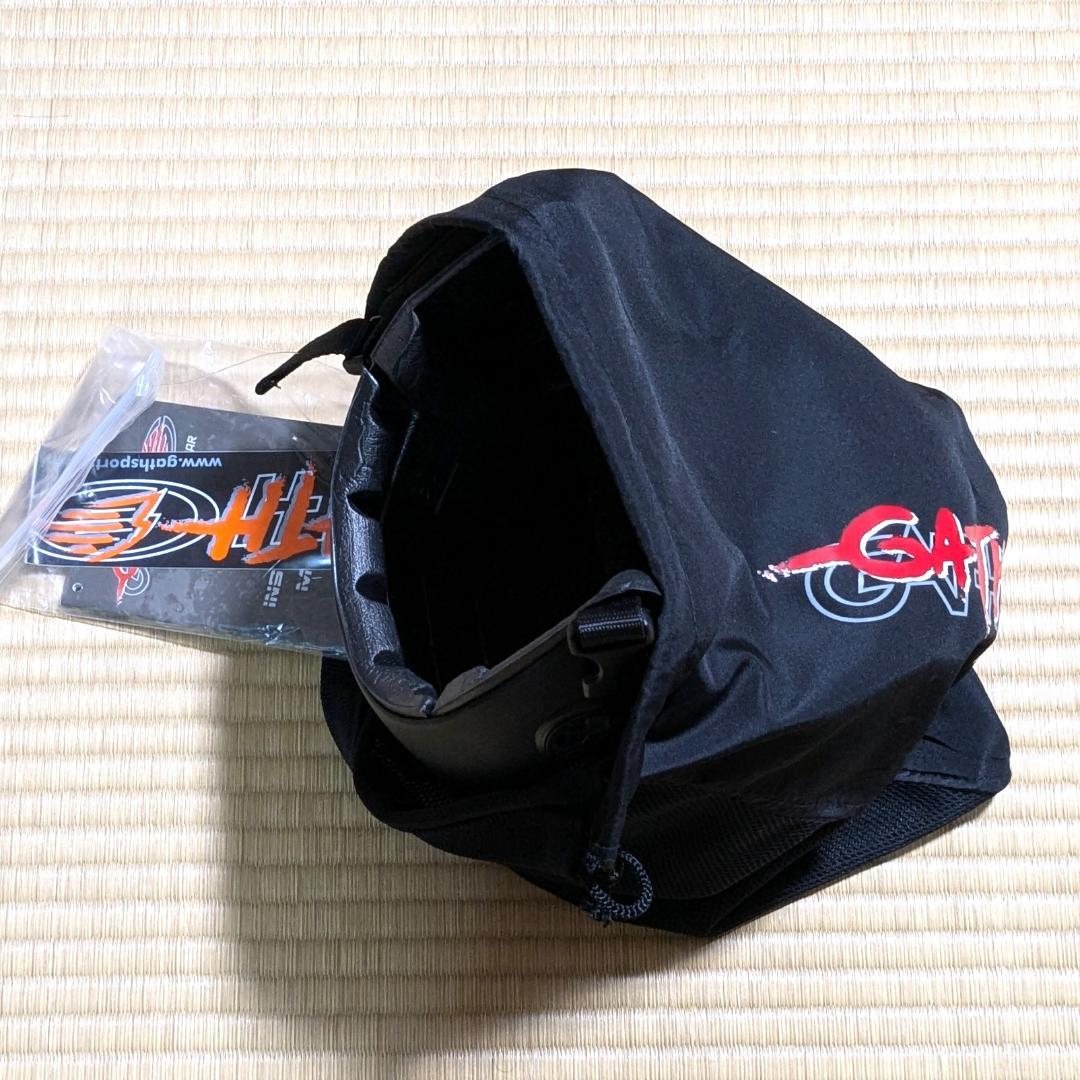 GATH サーフ ヘルメット 通気孔付き　ブラック。サイズ表記あり