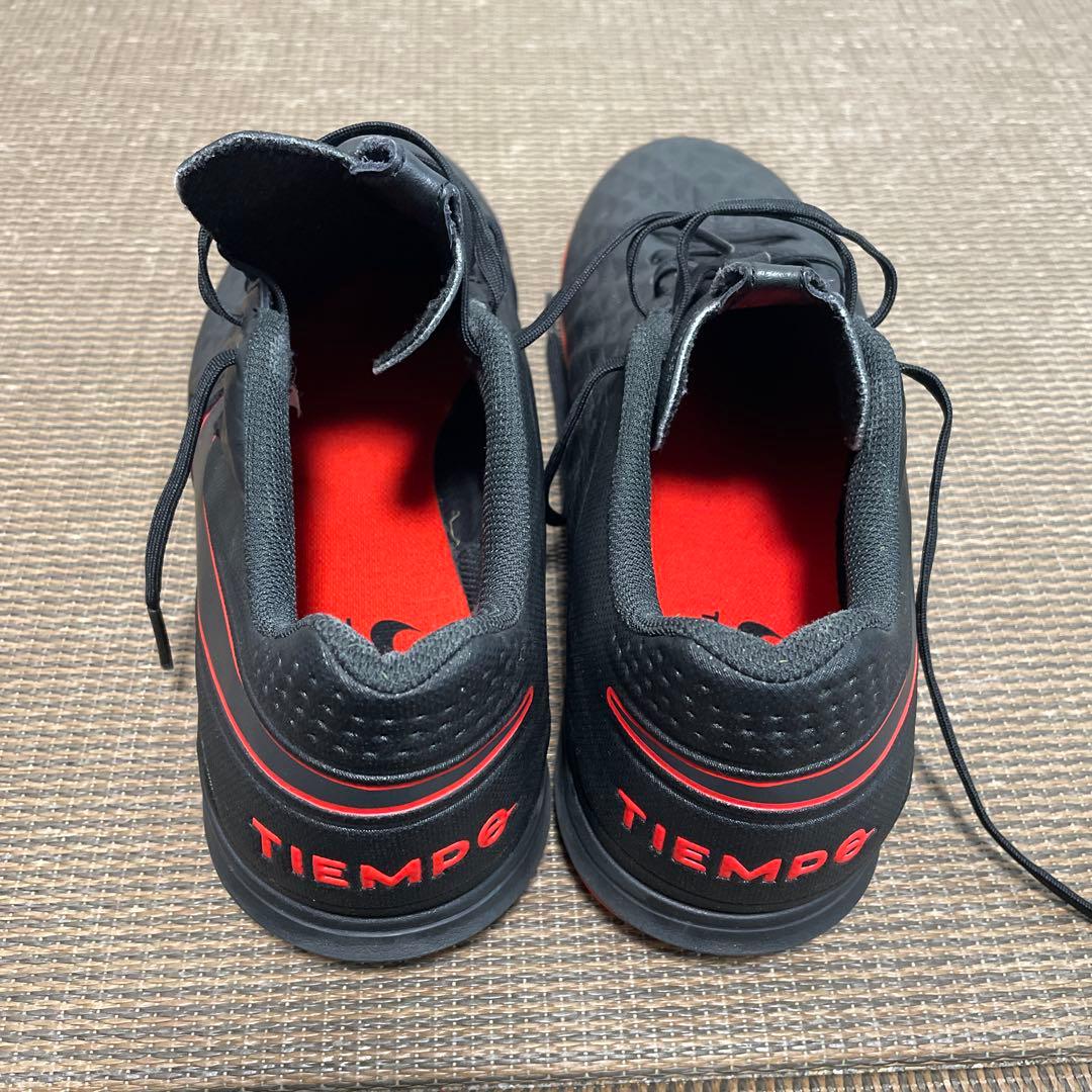Nike Tiempo トレーニングシューズ 黒/赤