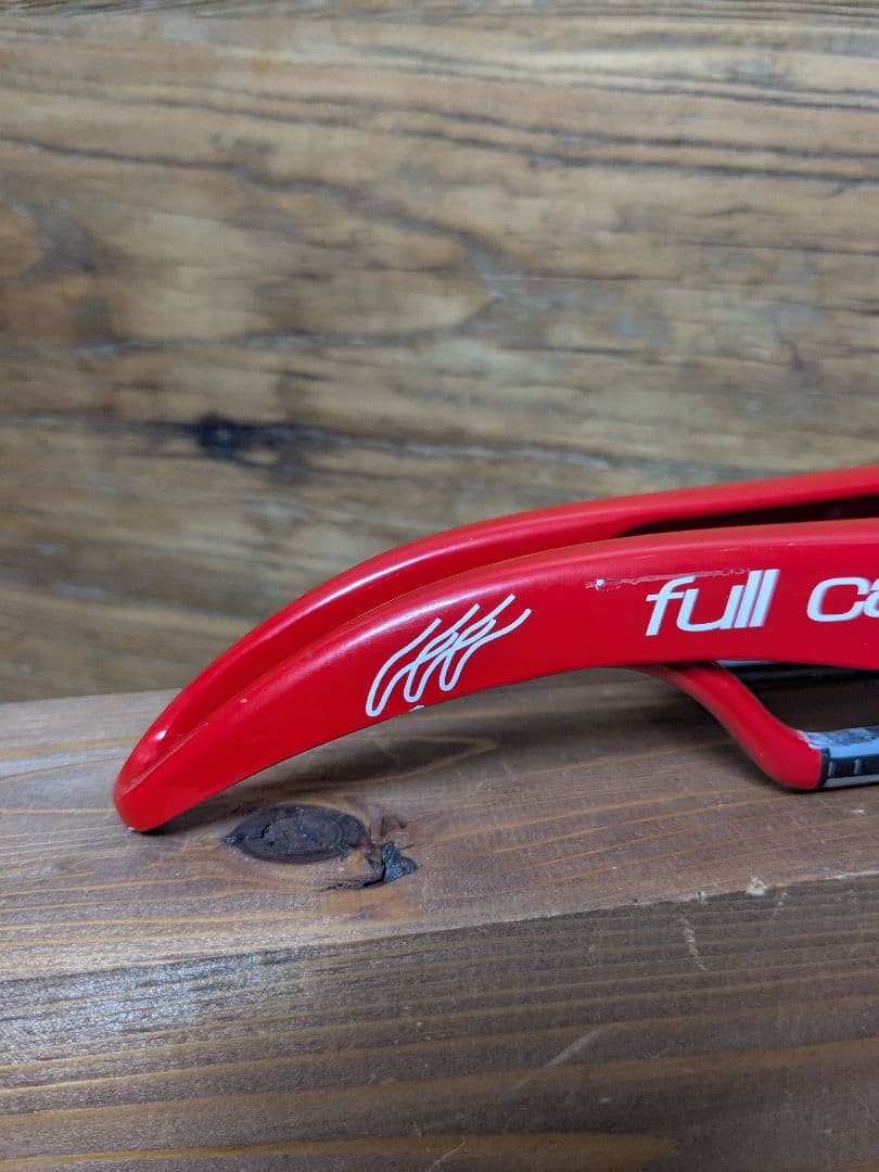 Selle SMP full carbon サドル 赤