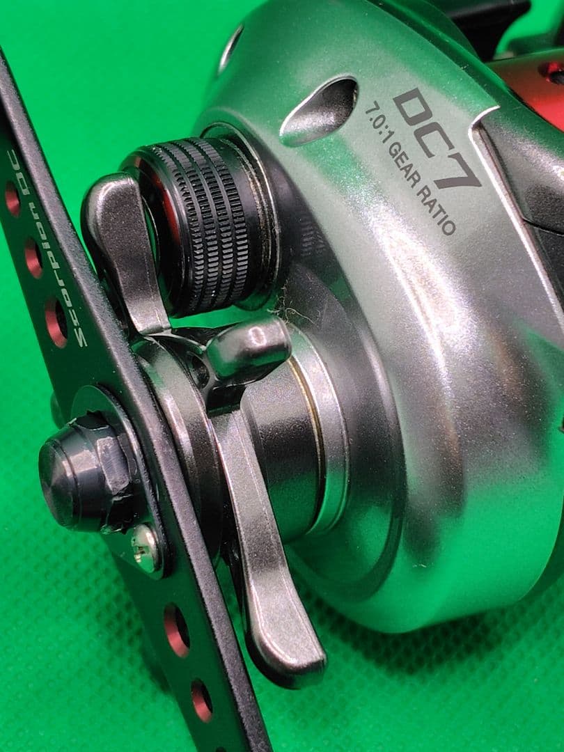 シマノ　SHIMANO　11スコーピオンDC-7　ベイトリール