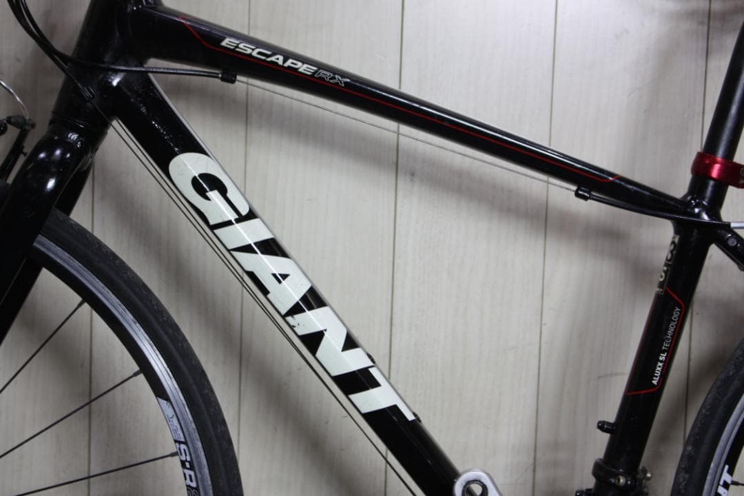 GIANT ESCAPE RX 700C アルミ 27速 430mm 黒色クロス