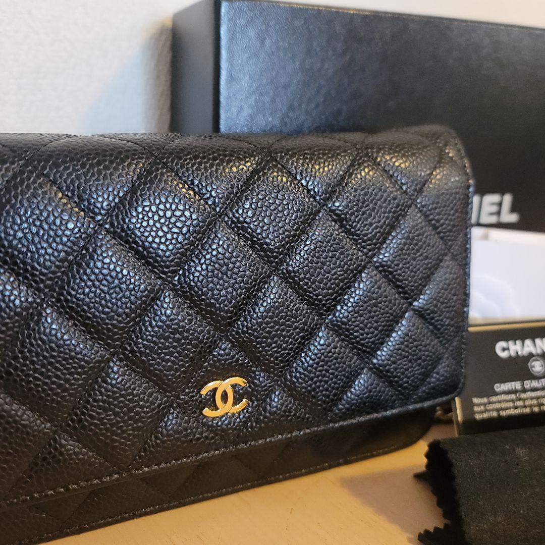 CHANEL チェーンウォレット　キャビアスキン　CHANEL