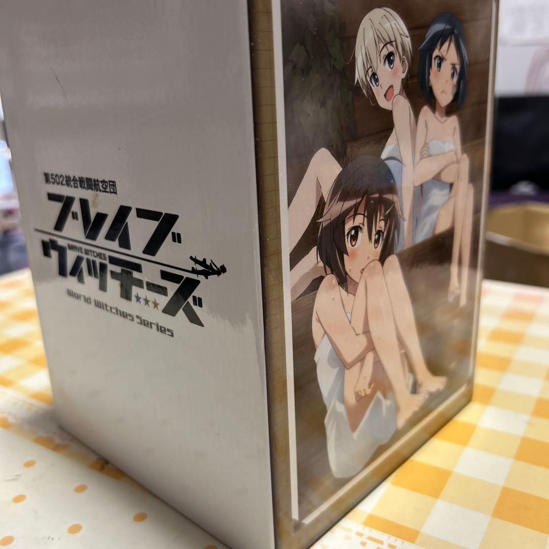 ブレイブウィッチーズ　DVD1巻〜6巻+特別編「全巻収納BOX」