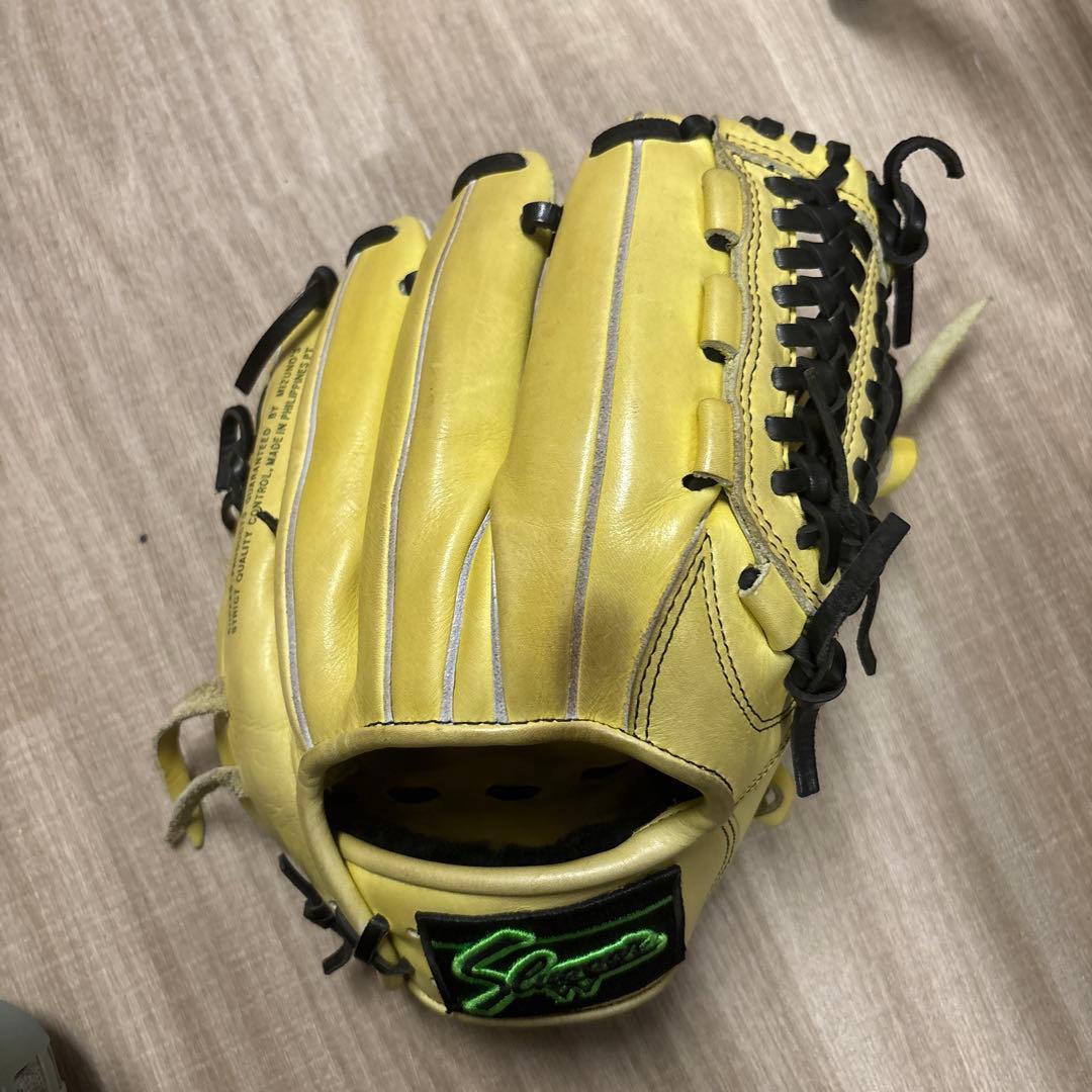 Slugger 硬式グローブ イエロー
