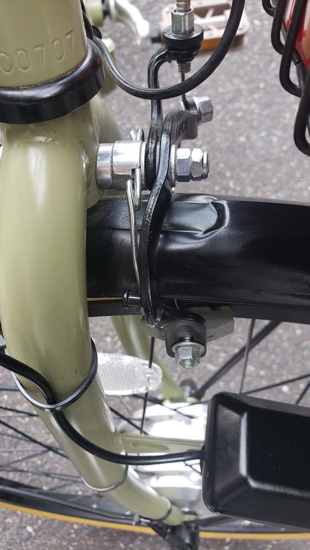 電動アシスト自転車　21technology　マットオリーブ　26インチ