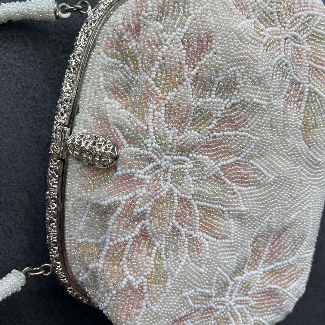 ヴィンテージ　花柄　総ビーズ刺繍ハンドバッグ【白×パステルカラー】新品