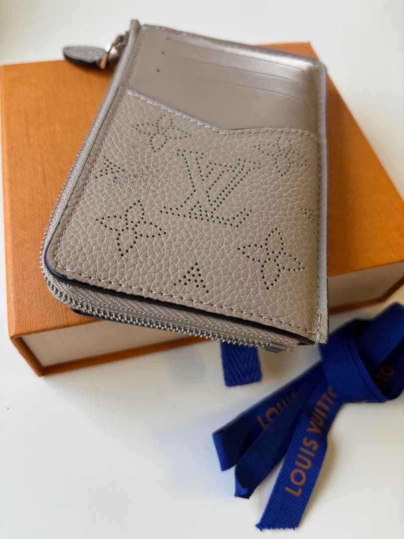 LOUIS VUITTON ポルトカルトレクトヴェルソ