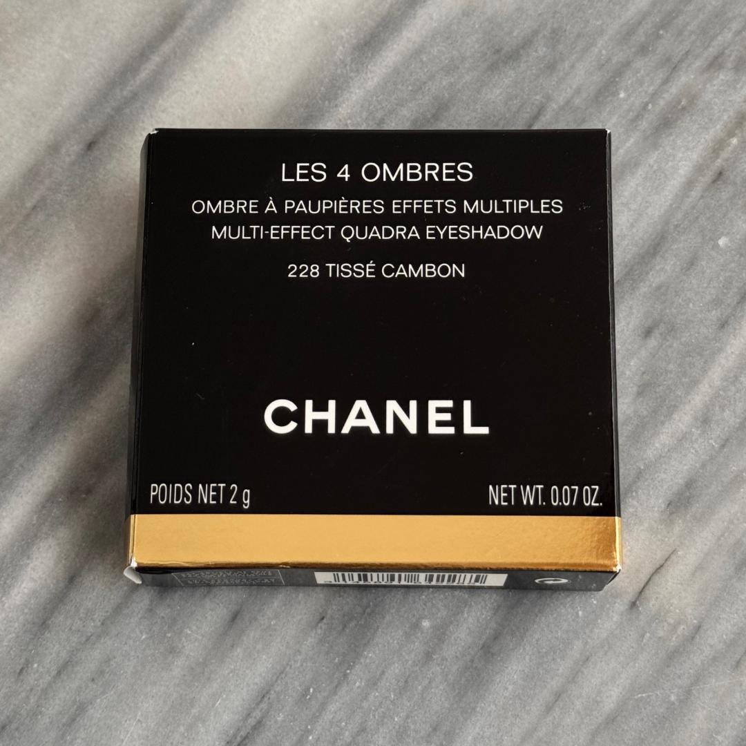 CHANEL シャネル レ キャトル オンブル 228 ティセ カンボン 箱付き
