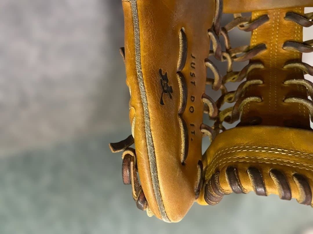 Nike AFOR J4 野球用グローブ イエロー