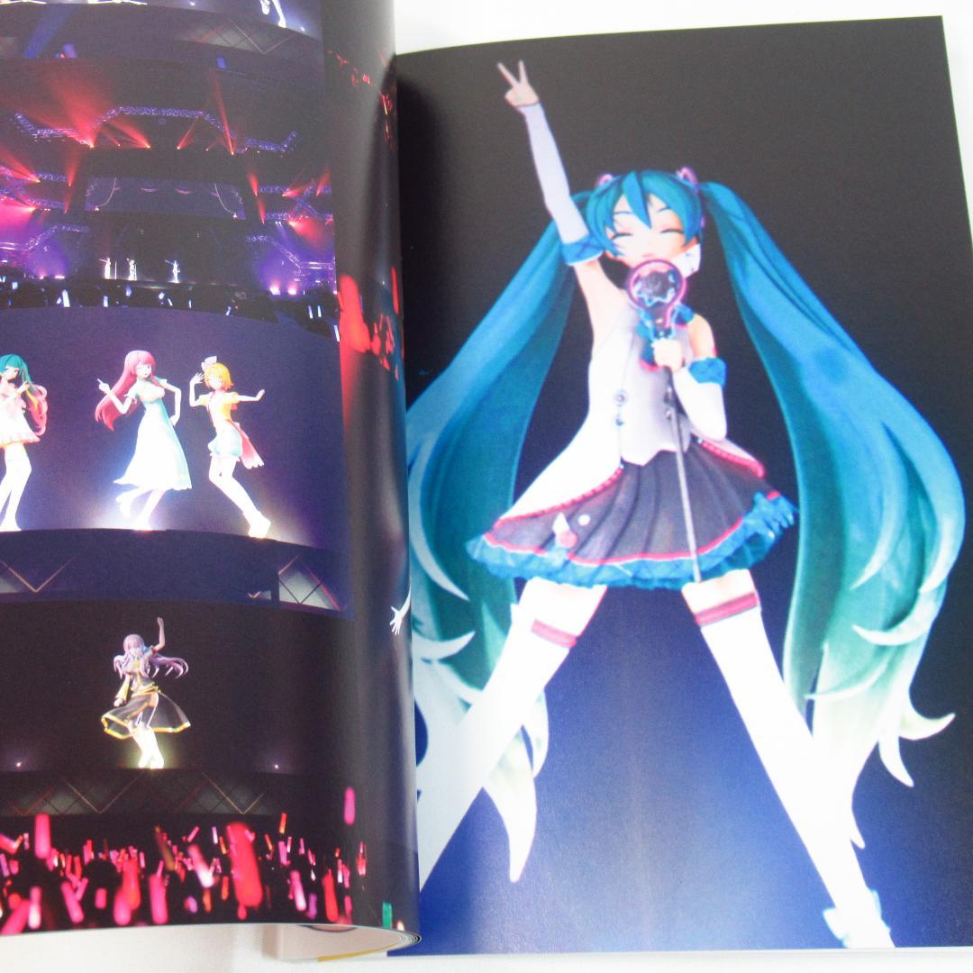 初音ミク / マジカルミライ 2017 限定盤 DVD２枚組 カード付き