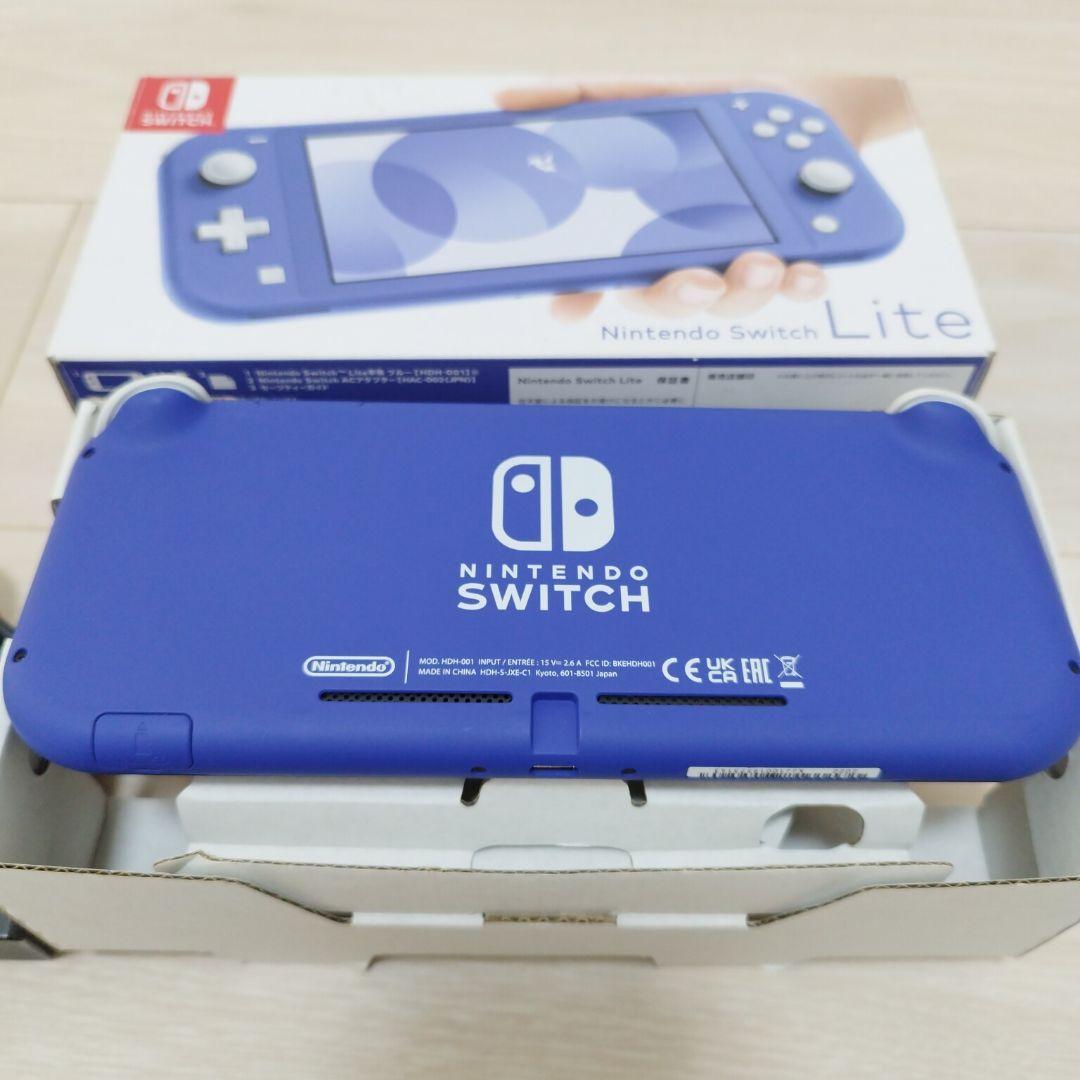 2022年製 Nintendo Switch Lite 本体 箱付き 充電器