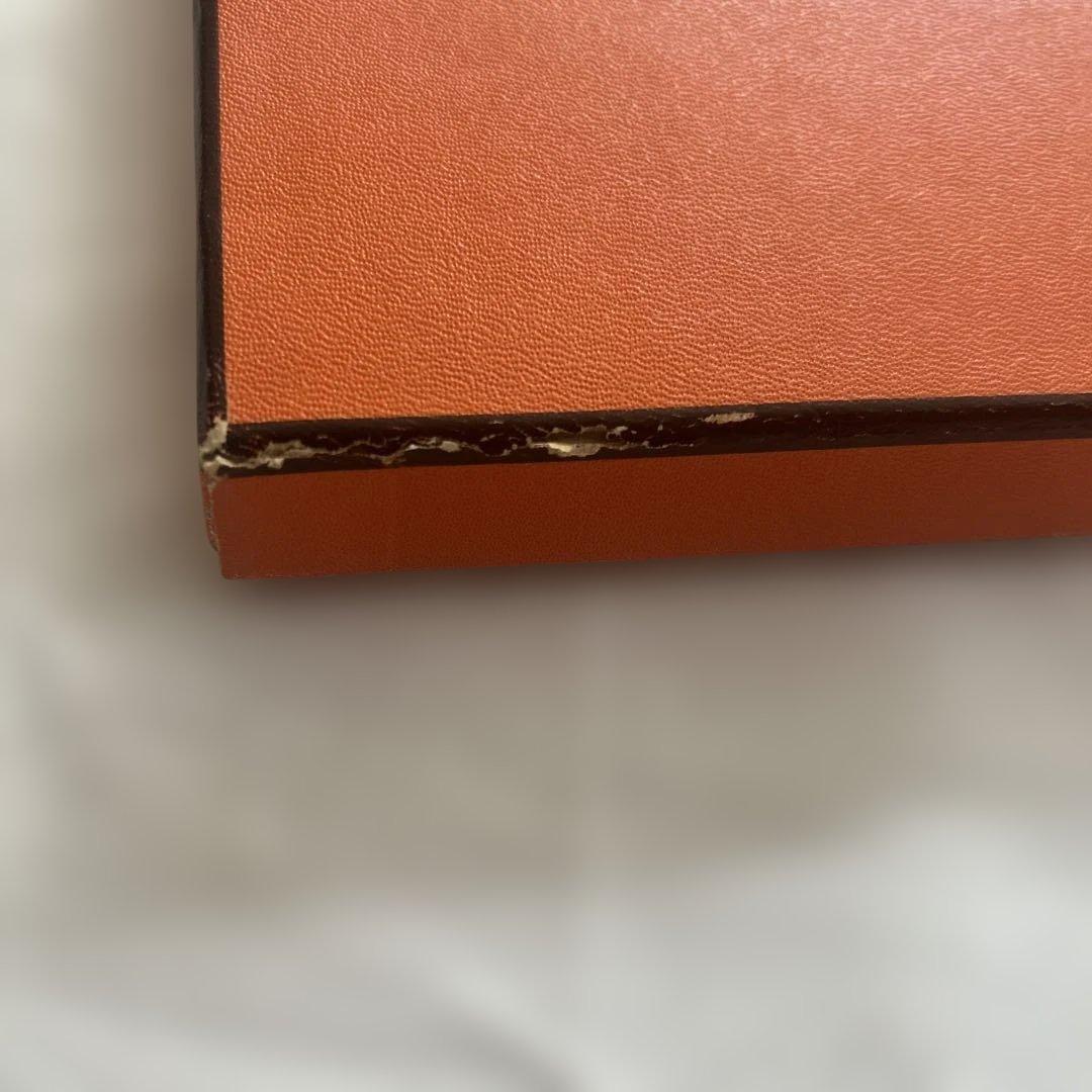 eclat Hermes エルメス シルクスカーフ 帽子と花のデザイン