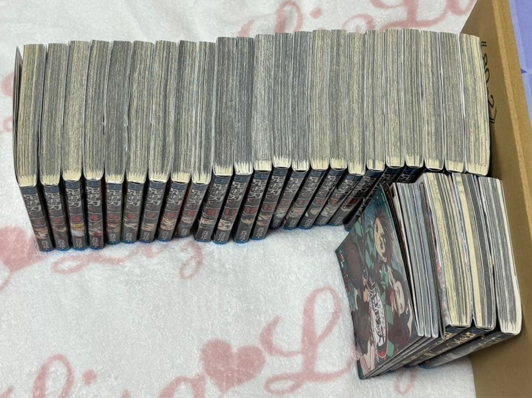 鬼滅の刃 1〜23巻＋外伝など 計30冊 漫画全巻セット