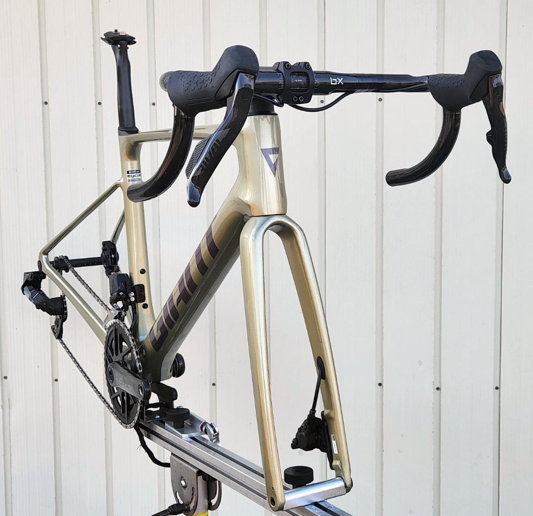GIANT DEFY ADVANCED Sサイズ 身長目安170cm前後