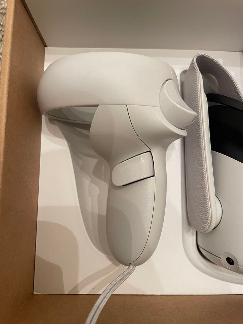 Quest 2 VRヘッドセット64GB
