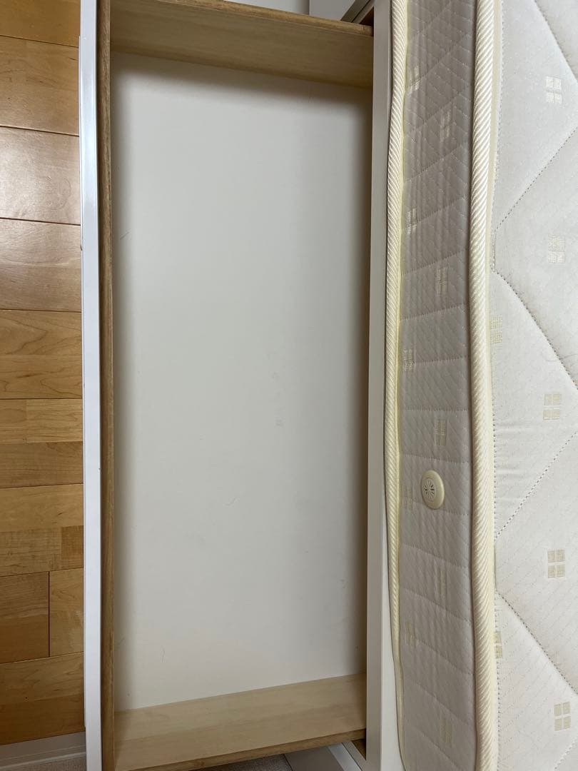 シングルベッド