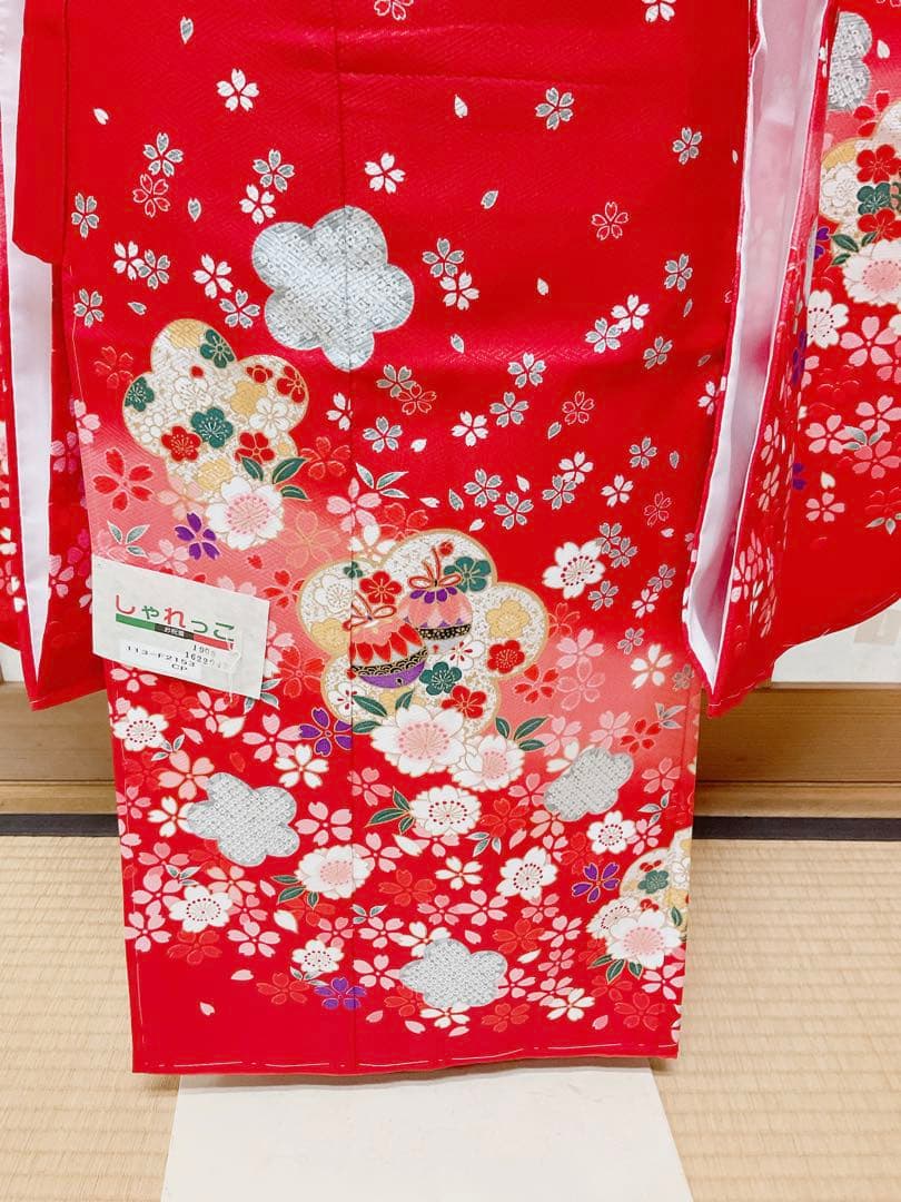 七五三 四つ身 七歳用着物 朱赤 鈴 子ども着物 長襦袢 半衿付き 未使用品