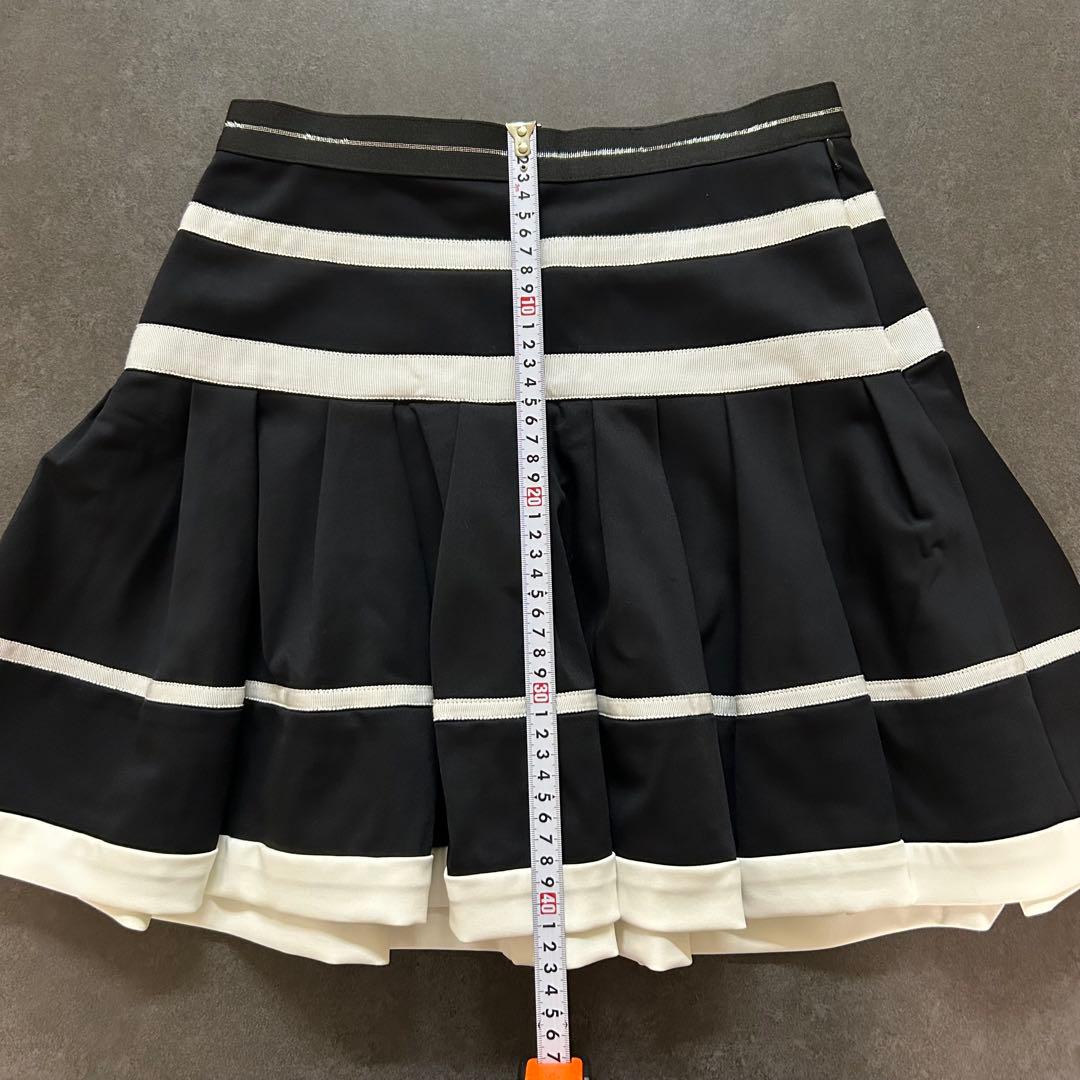 LANVIN SPORTランバンスポール タックデザインスカートサイズ38 黒色