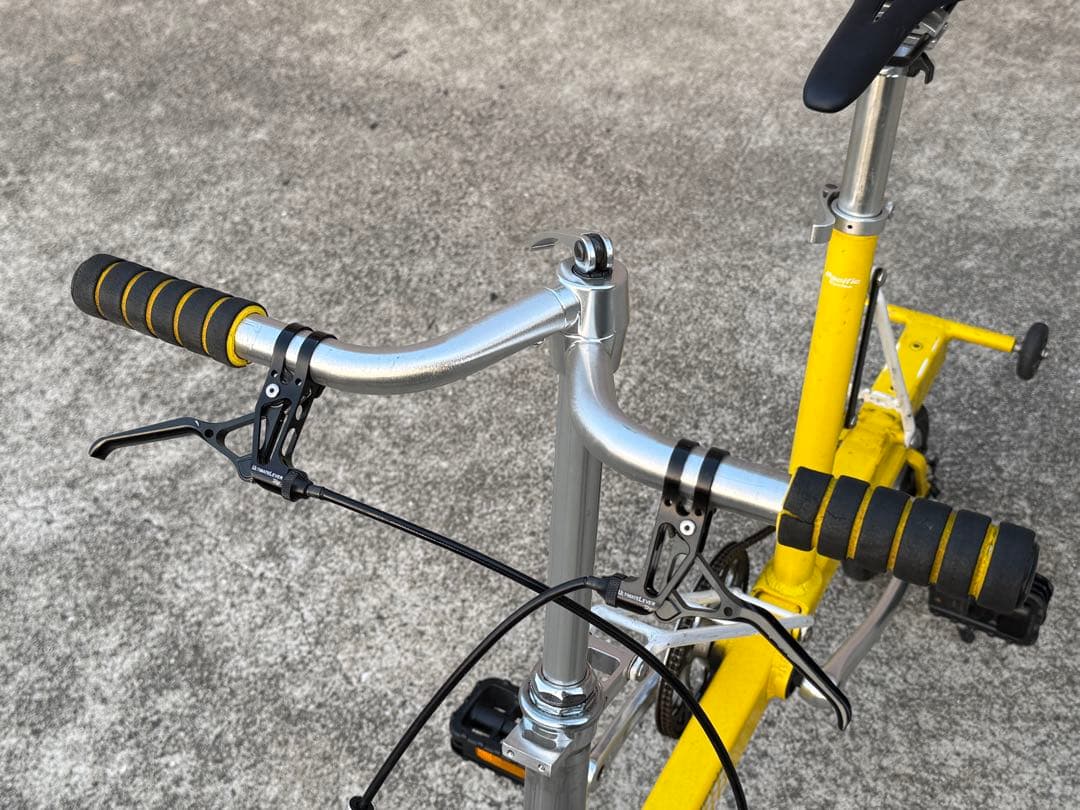 CarryMe 8インチ折りたたみ自転車 / キャリーミー