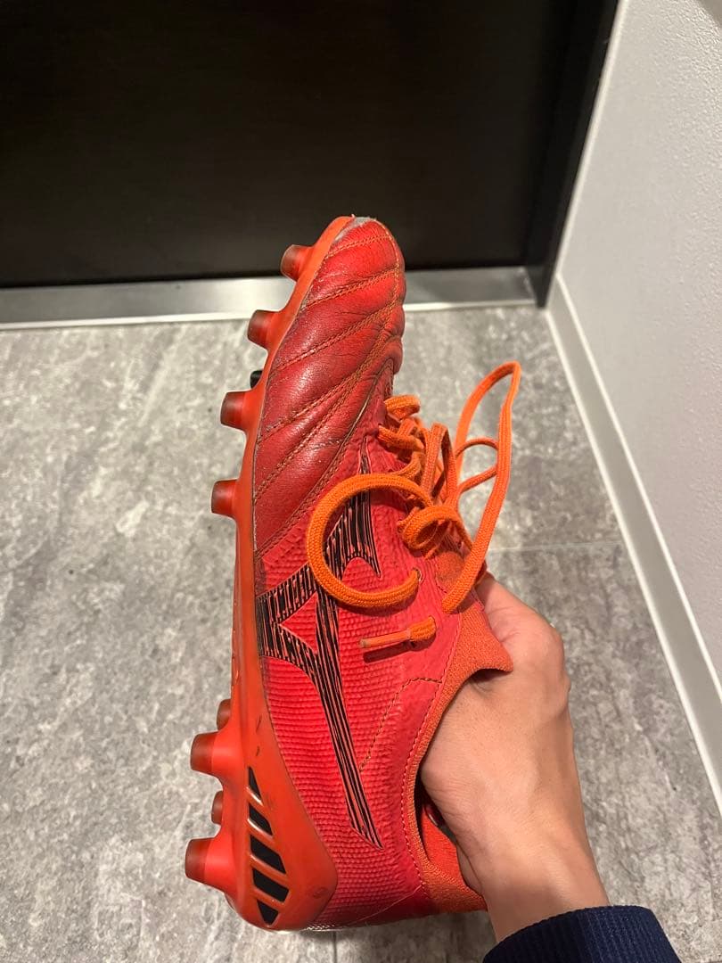 MIZUNOモレリア ネオ Ⅲ β JAPAN レッド 26.0cm