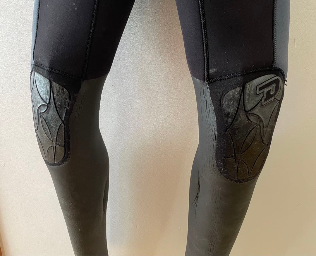DELPHI 冬用 セミドライウエットスーツ サーフブーツ付き