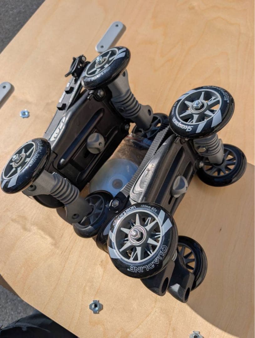 未使用に近い　スコッピ 4輪ローラースケート ニュージーランド　スコーピオン